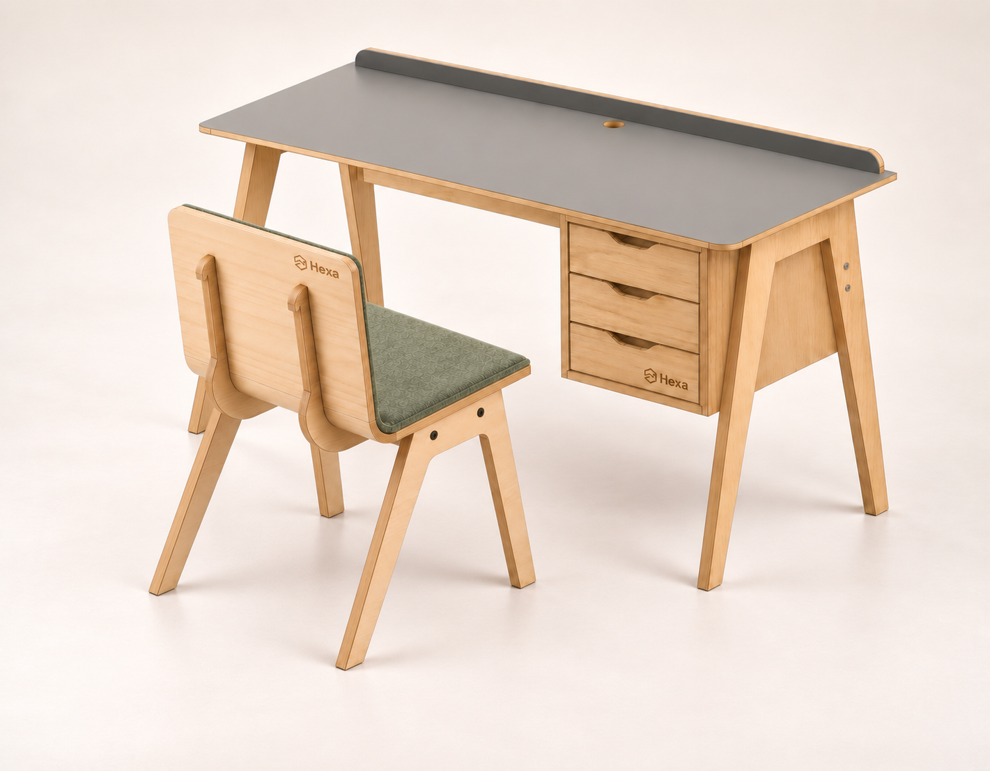 Hexa Office desk and chair